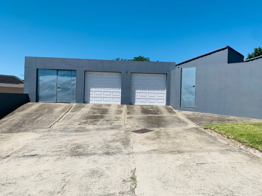 3 Bedroom Property for Sale in Beacon Bay Eastern Cape